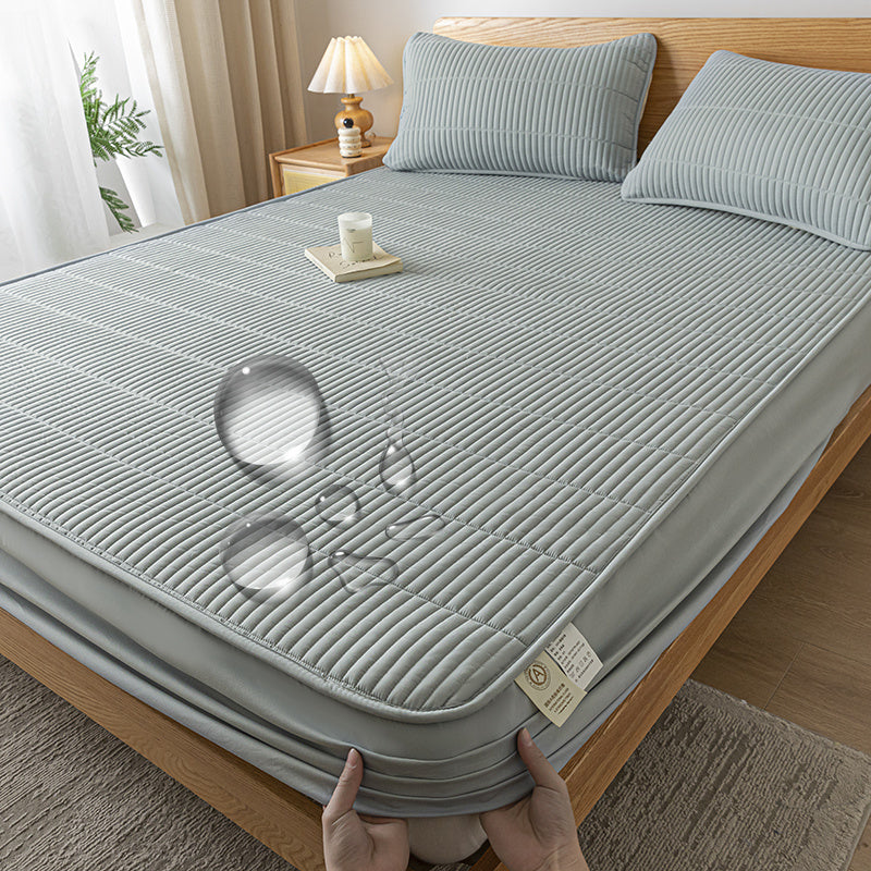 Mattress Protector | Quilted Fabric & Waterproof Layer | Quilted Texture | Bedroom Use