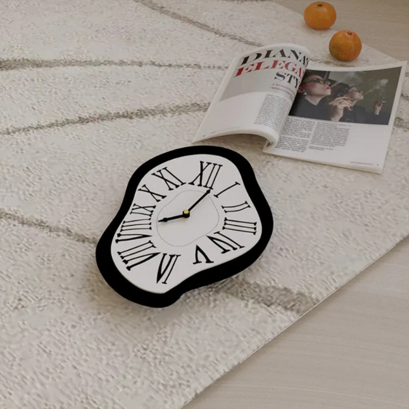 Surrealistic Wall Clock with Roman Numerals – Dali-Inspired Artistic Decor
