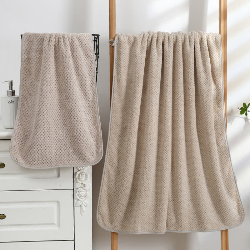 Bath Towel | Soft Fabric | Textured Surface & Rounded Corners | Bathroom Essential