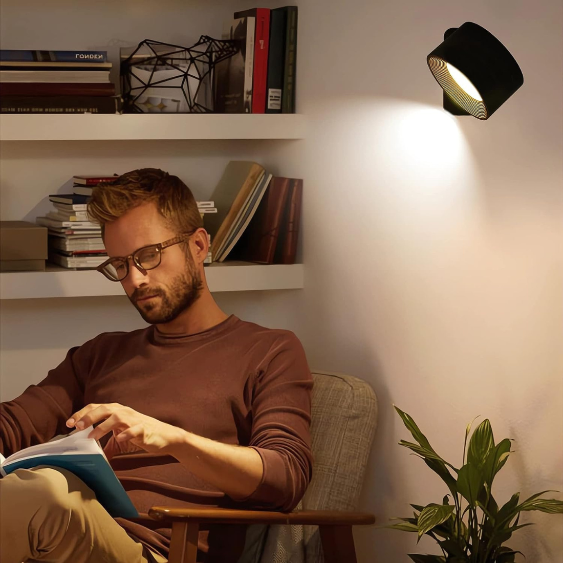 Rechargeable 360° LED Wall Light – Wireless, Adjustable & Waterproof Spotlight