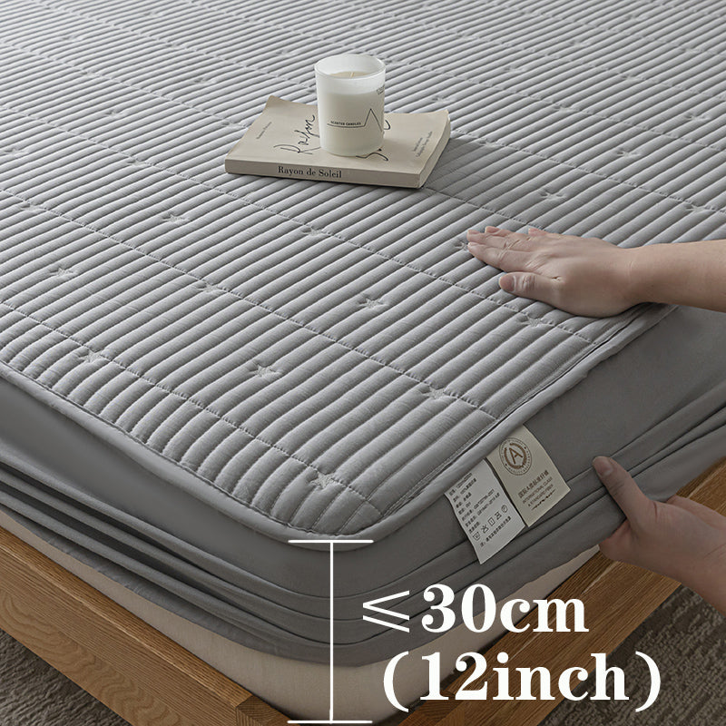 Mattress Protector | Quilted Fabric & Waterproof Layer | Quilted Texture | Bedroom Use