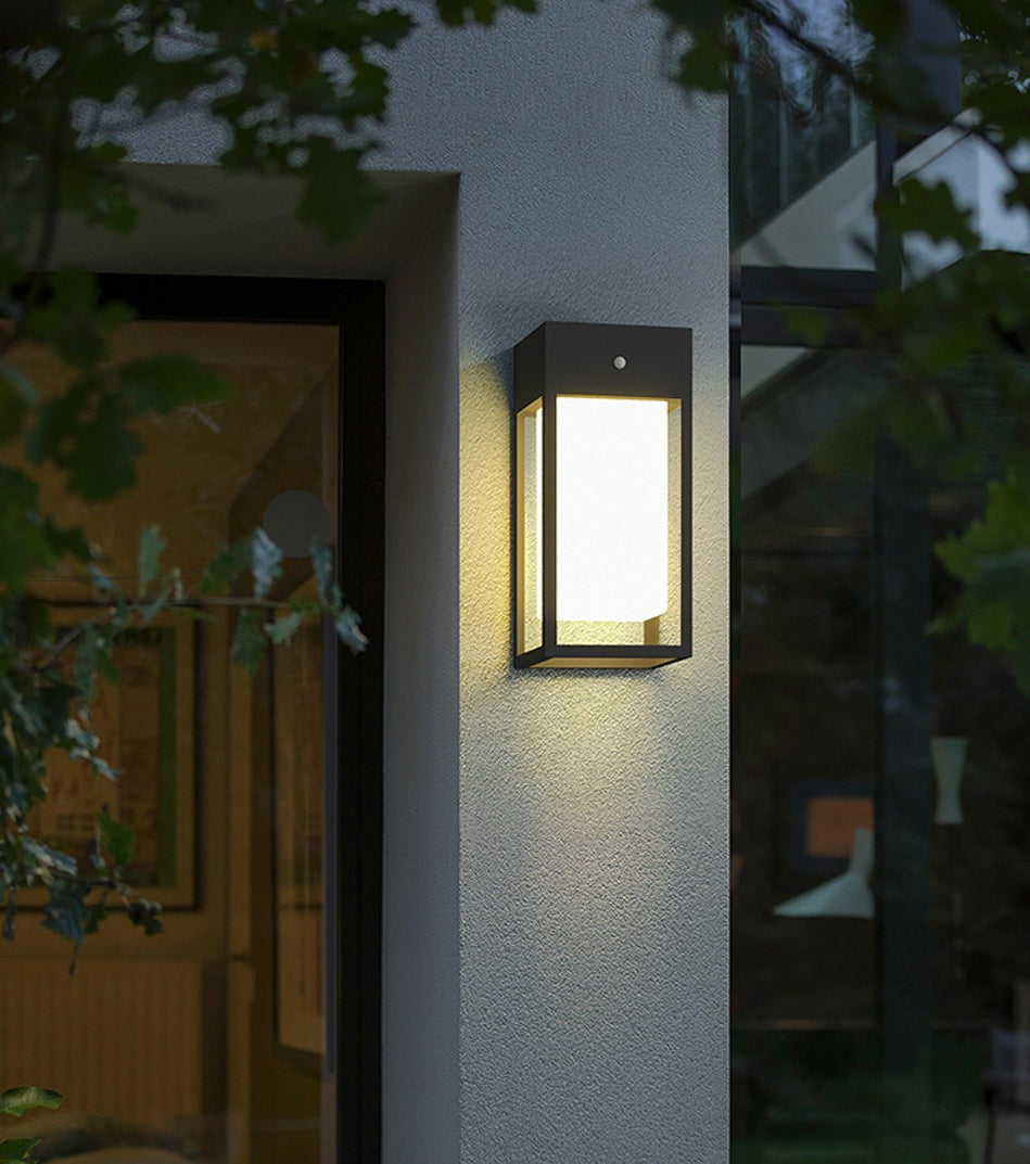 Smart Solar Outdoor Wall Light – Modern IP65 LED Garden Sconce in Stainless Steel