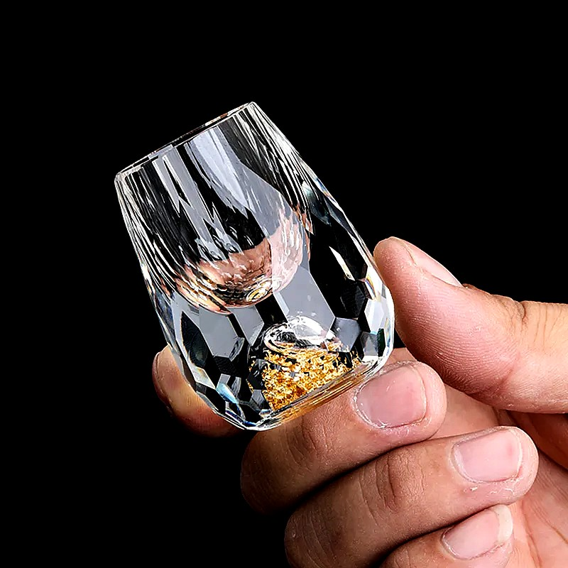 Whiskey Glass | Crystal & Gold | Faceted Design | Home Bar Essential