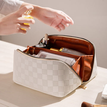 Luxurious Checkered PU Leather Cosmetic Organizer Bag with Multi-Compartments