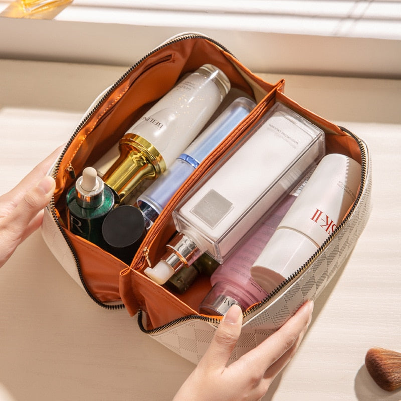 Luxurious Checkered PU Leather Cosmetic Organizer Bag with Multi-Compartments