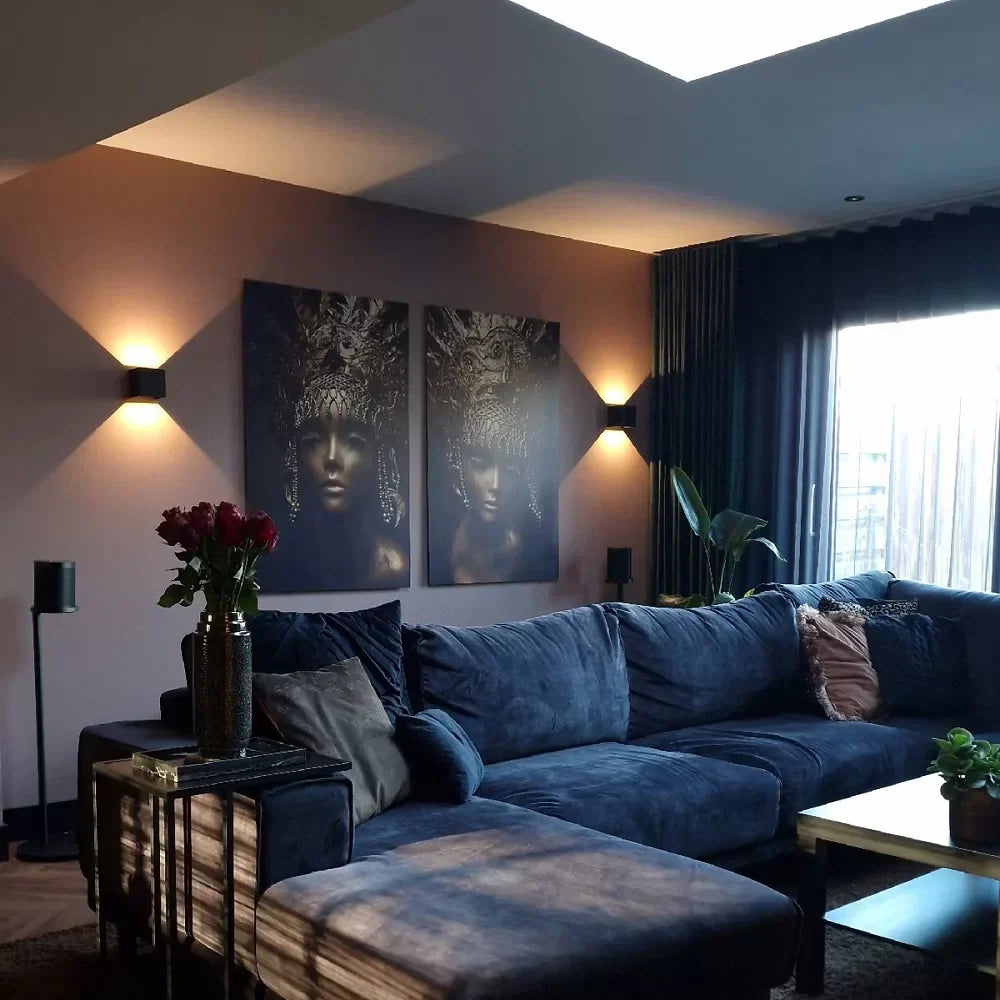 Modern LED Wall Light with Motion Sensor – Minimalist Cube Sconce