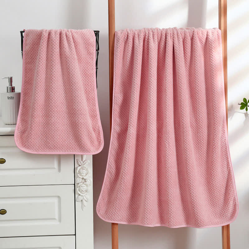 Bath Towel | Soft Fabric | Textured Surface & Rounded Corners | Bathroom Essential
