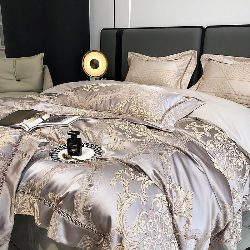 Duvet Cover Set | Egyptian Cotton & Satin | Intricate Damask Pattern | Bedroom Retreat