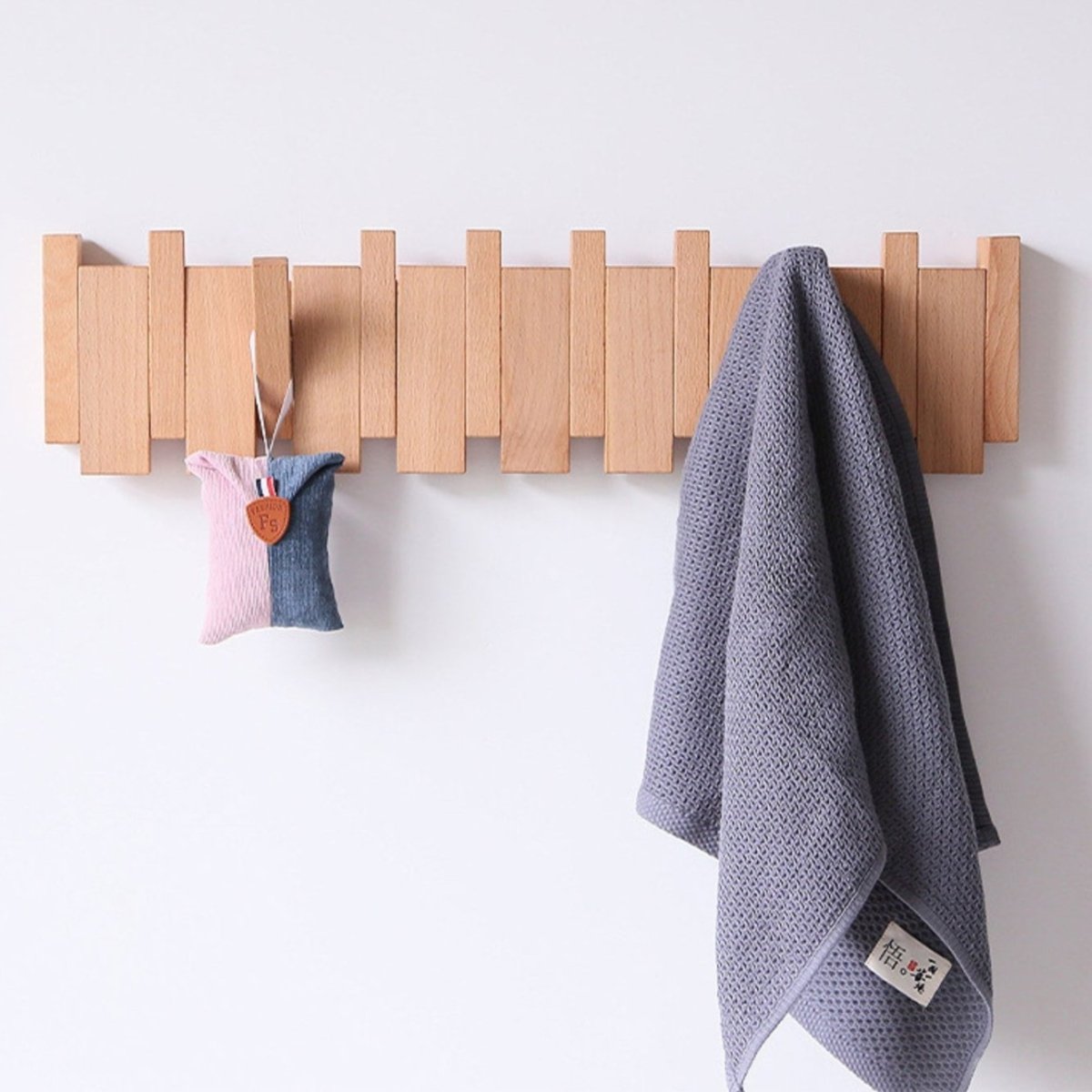 Coatrack | Walnut Wood | Piano-Key Design Wall-Mounted | Sophisticated Living Space