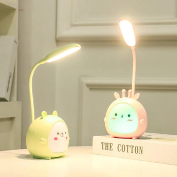 Children's Desk Lamp | Plastic | Animal Shape Design & USB Nightlight | Kids' Study Room