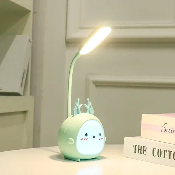 Children's Desk Lamp | Plastic | Animal Shape Design & USB Nightlight | Kids' Study Room