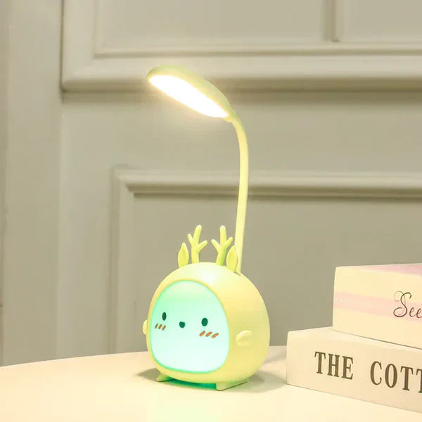 Children's Desk Lamp | Plastic | Animal Shape Design & USB Nightlight | Kids' Study Room
